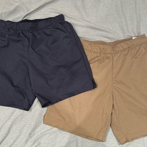 Uniqlo shorts bundle of 2 size small